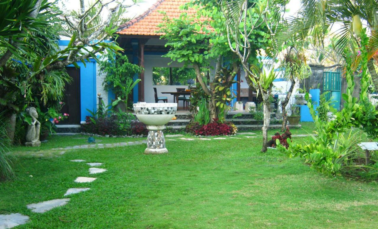 Villa Shantitara Bungalows Sanur  Exterior photo