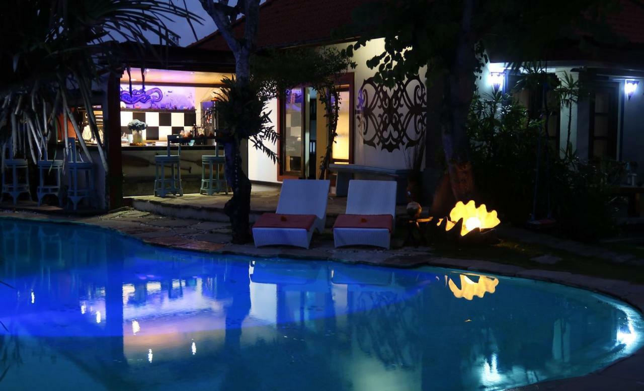 Villa Shantitara Bungalows Sanur  Exterior photo