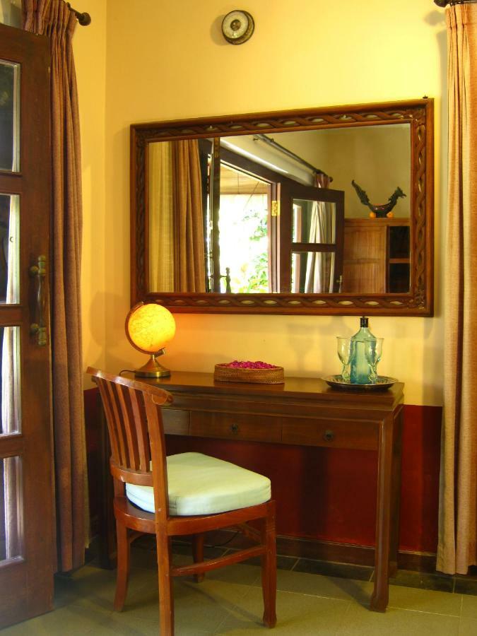 Villa Shantitara Bungalows Sanur  Exterior photo
